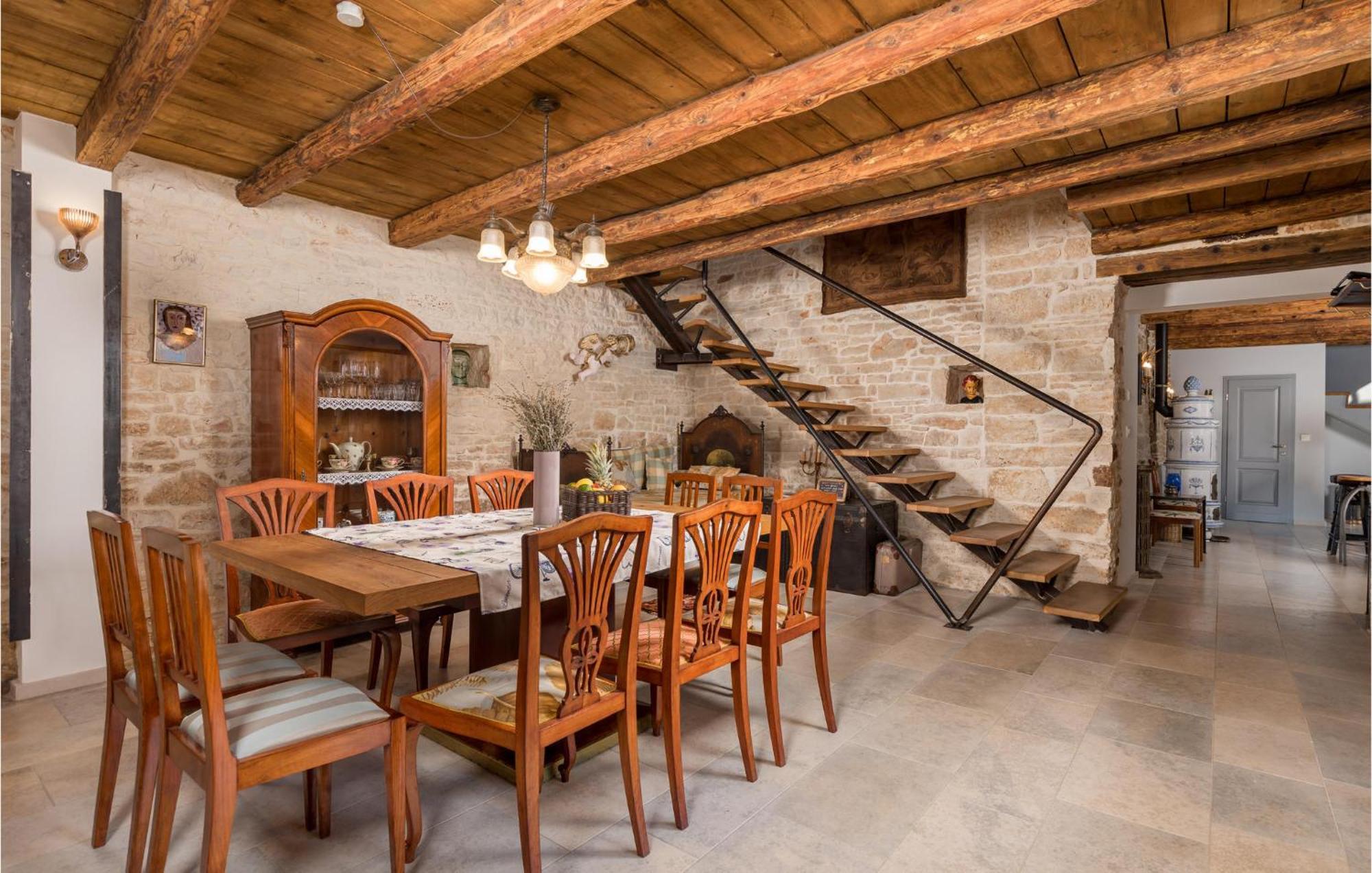 Amazing Home In Foli With Kitchen ภายนอก รูปภาพ